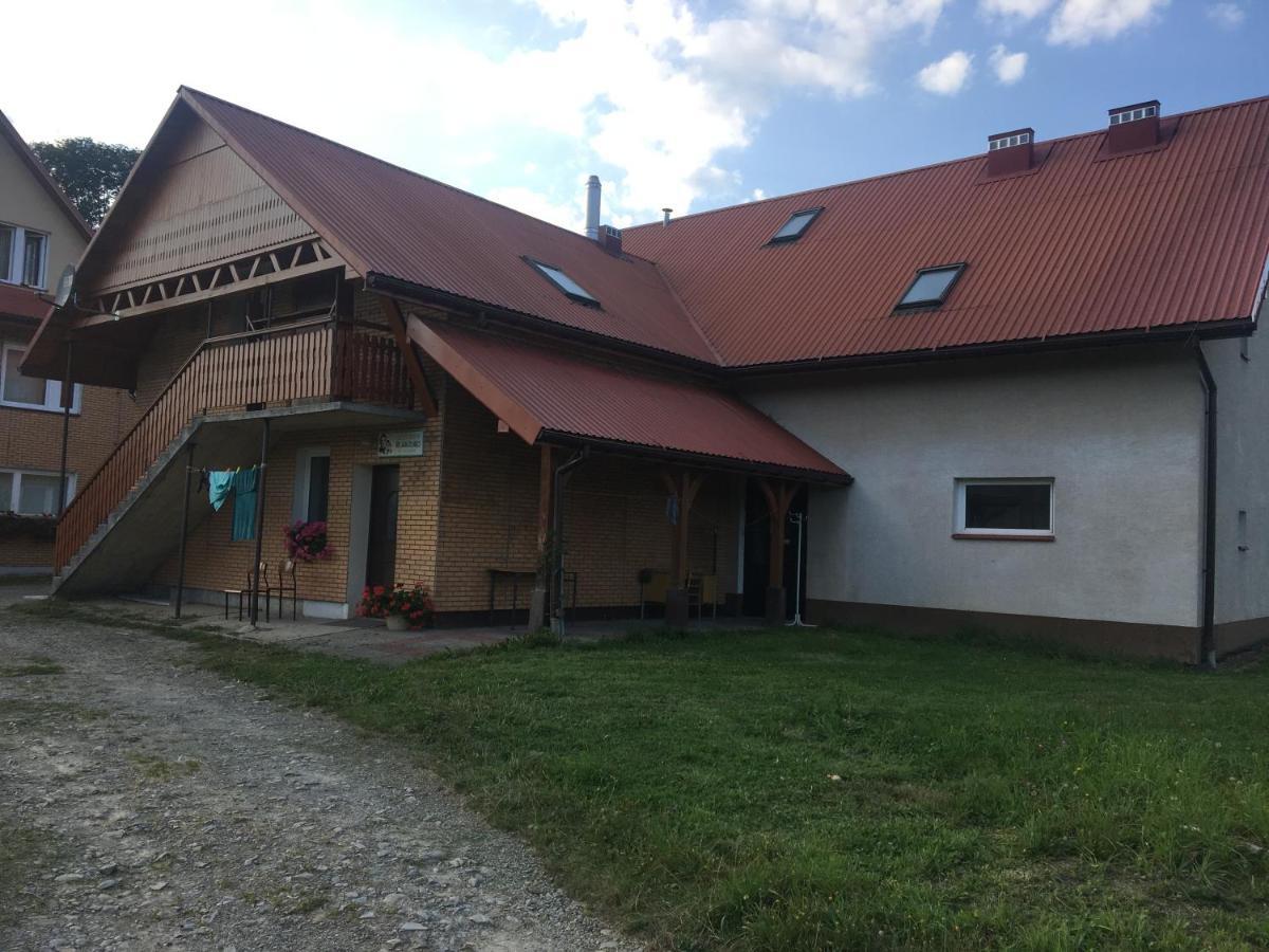 Dom Mlodziezowy W Polanie Apartment Serednie Male Exterior photo